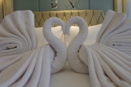 Art Deco Luxury Hotel Bandung bed interior 1 - Copy