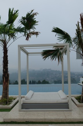 Swimming Pool Art Deco Luxury Hotel Bandung 3